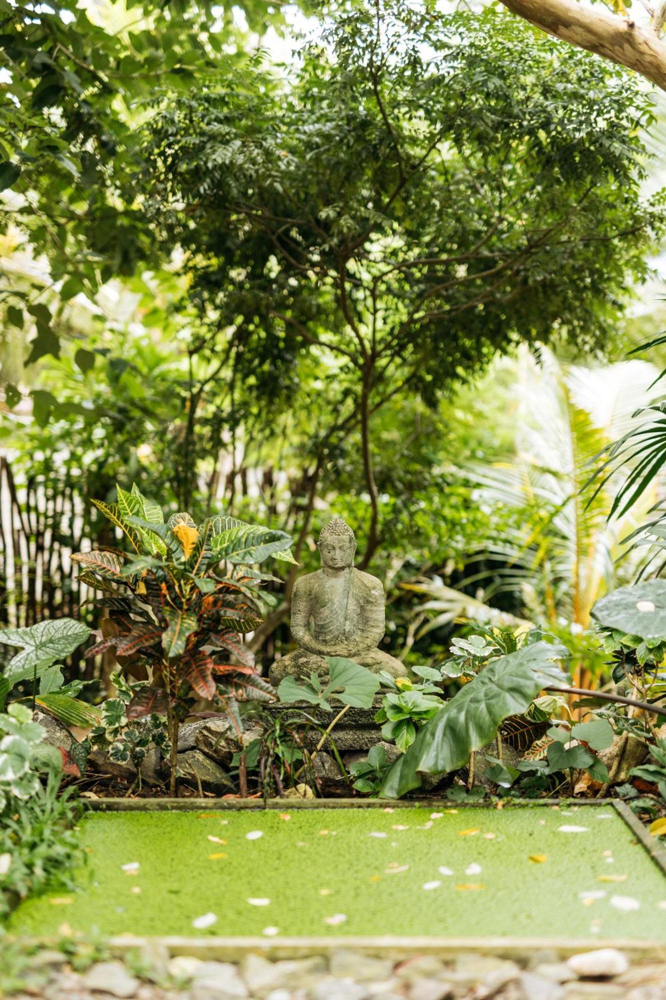 Отель Watu House Диквелла Экстерьер фото